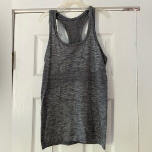Lululemon Grey Swiftly Tank Top Size 4‎ EUC